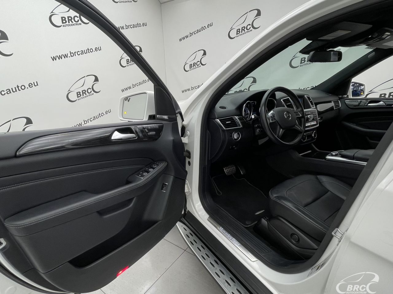 Mercedes-Benz ML400 | 19