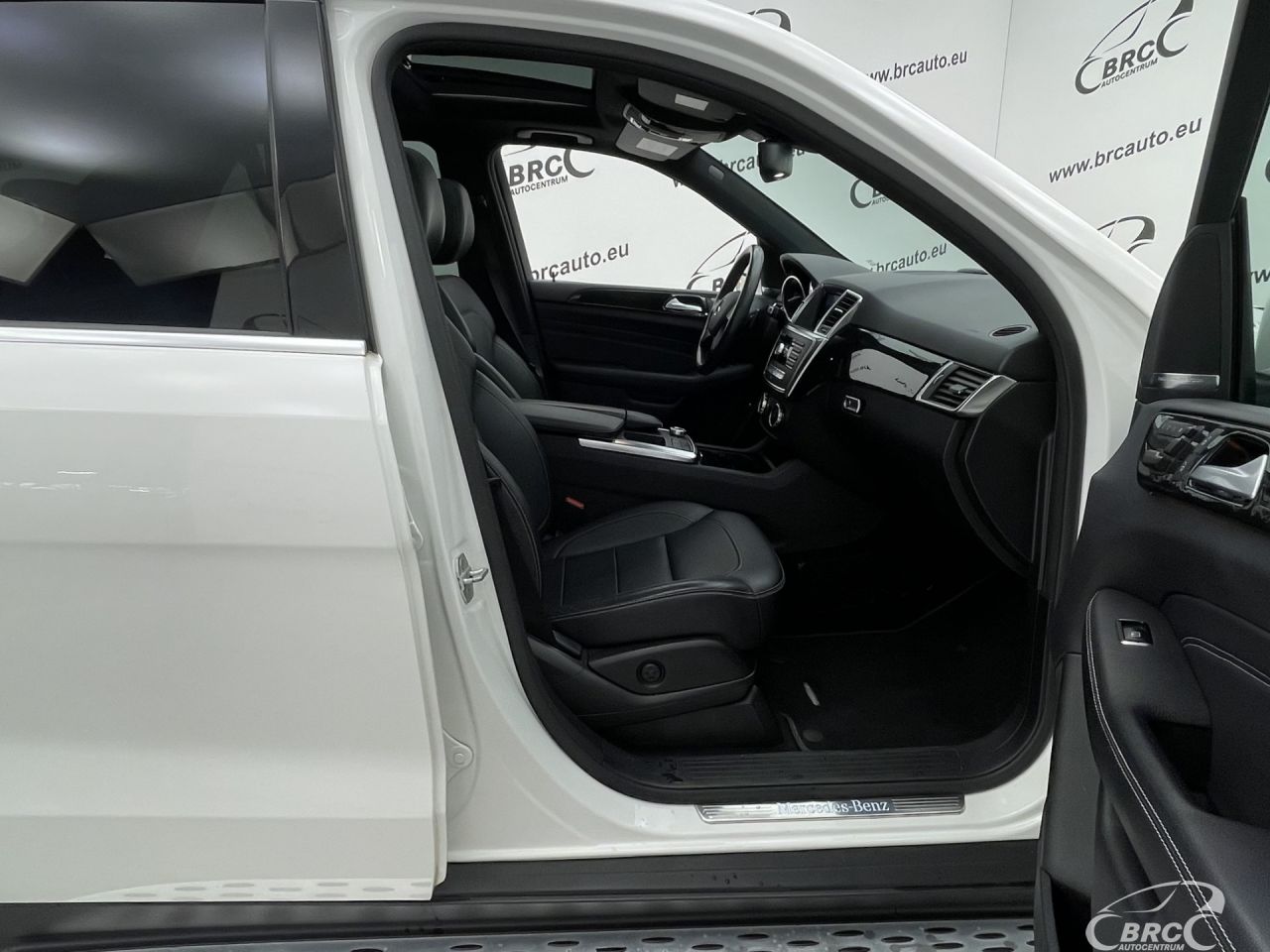 Mercedes-Benz ML400 | 3