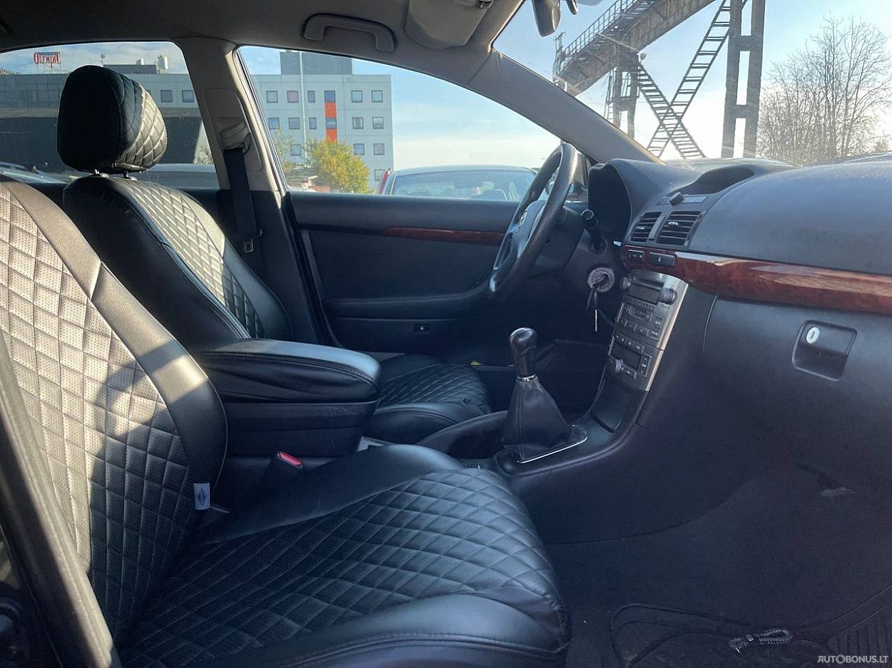 Toyota Avensis | 5