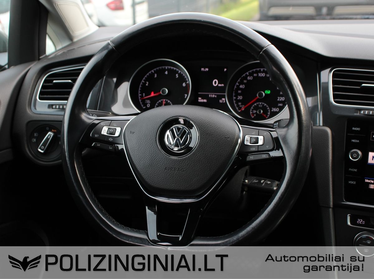 Volkswagen Golf | 4