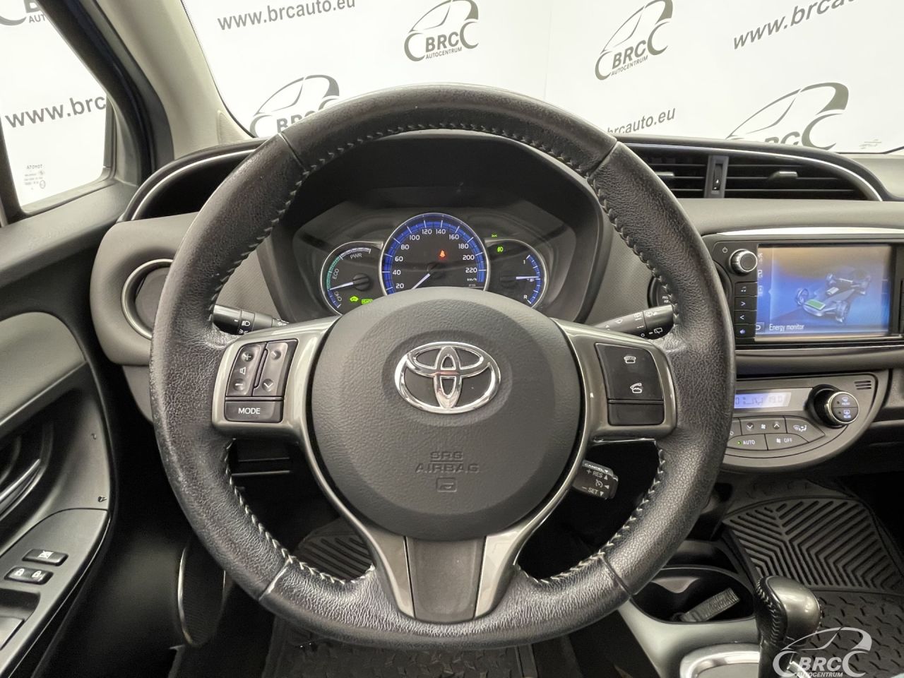 Toyota Yaris | 26