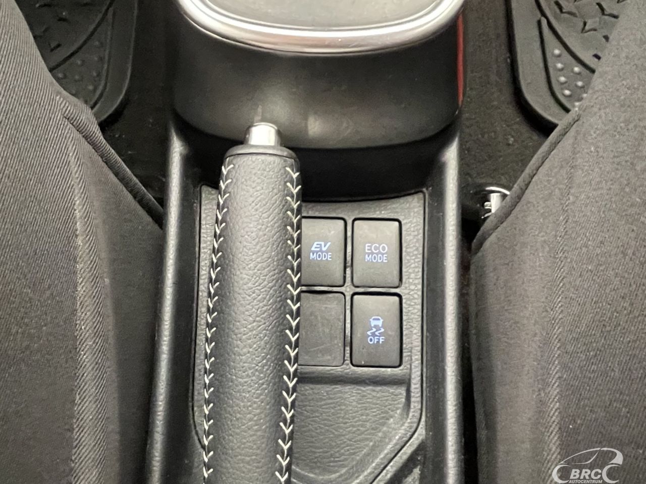 Toyota Yaris | 23
