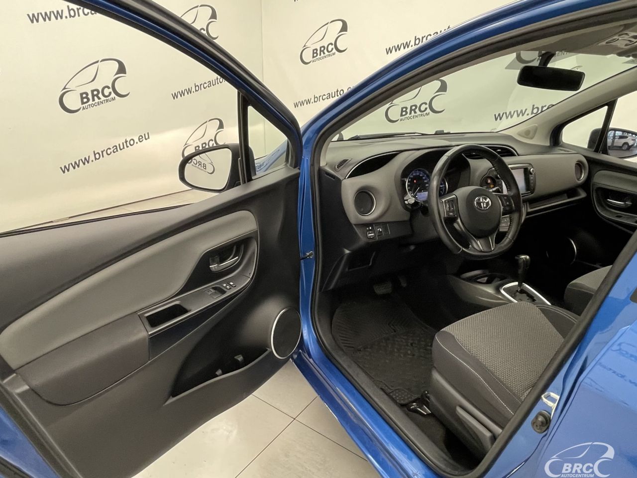 Toyota Yaris | 17