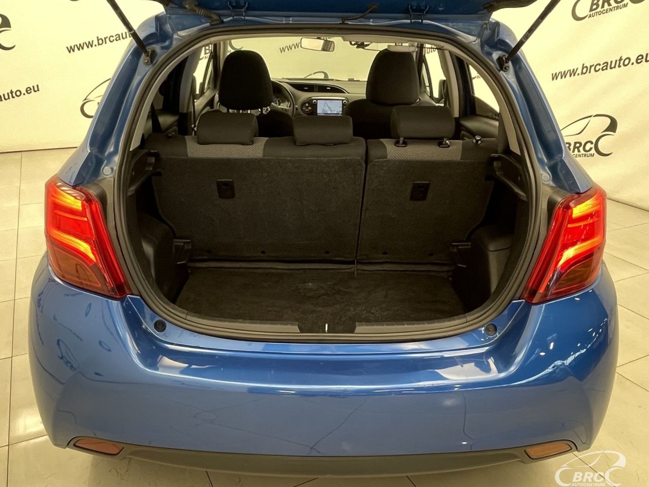 Toyota Yaris | 44