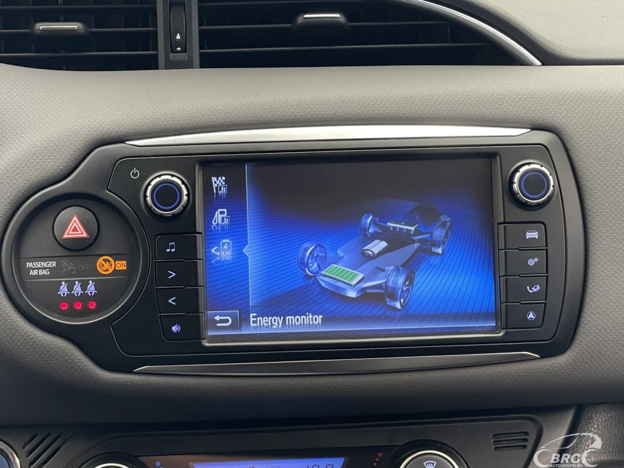 Toyota Yaris | 14