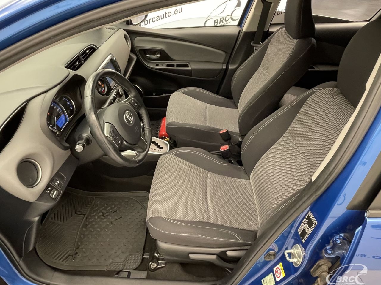 Toyota Yaris | 19