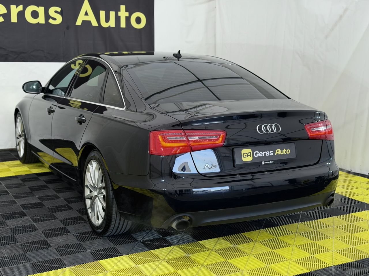 Audi A6 | 4