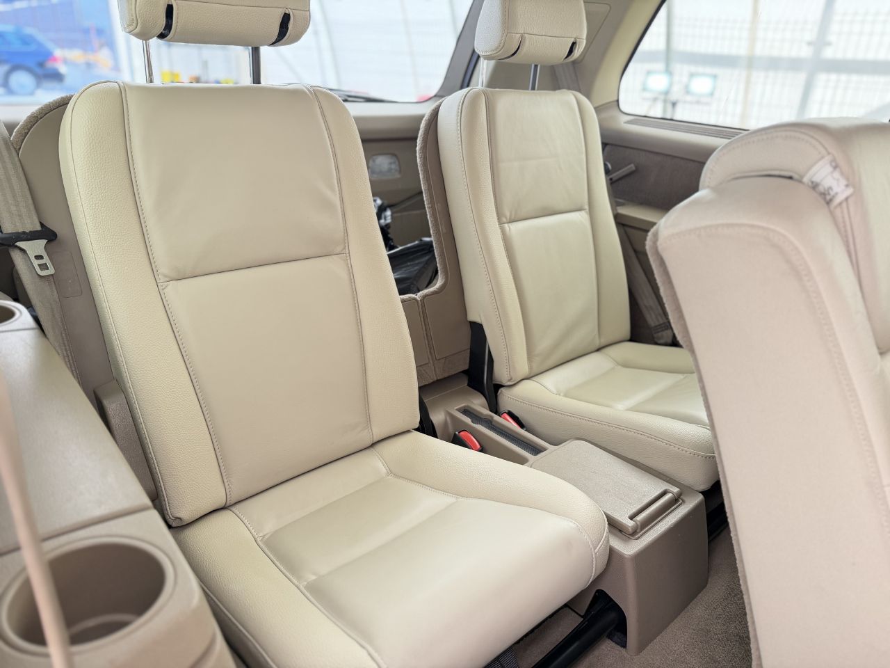 Volvo XC90 | 11