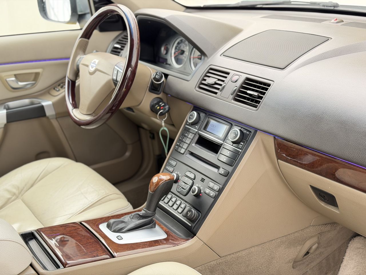 Volvo XC90 | 14