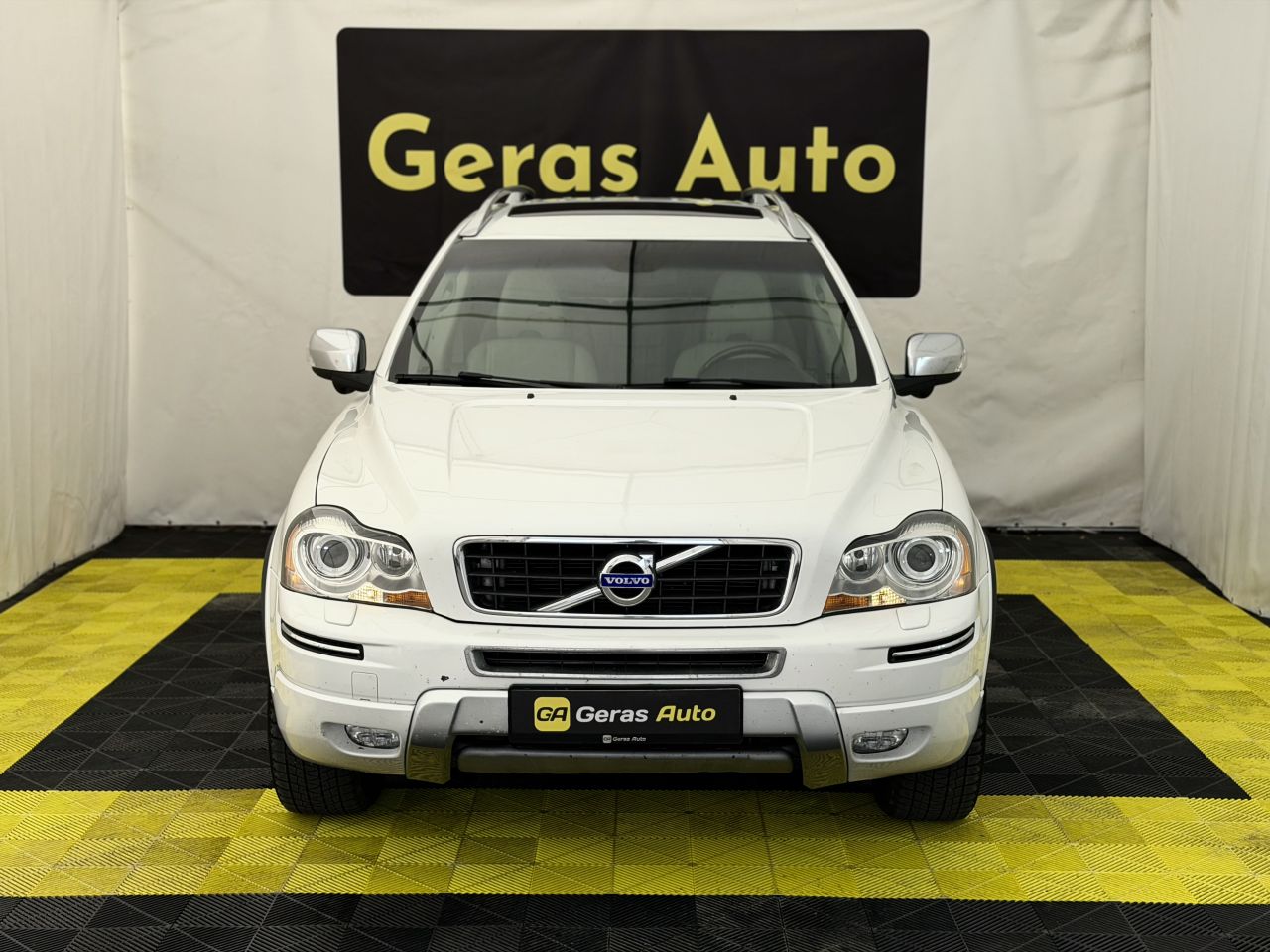 Volvo XC90 | 6