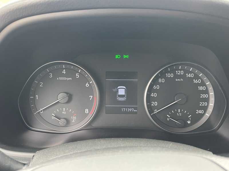 Hyundai i30 | 18