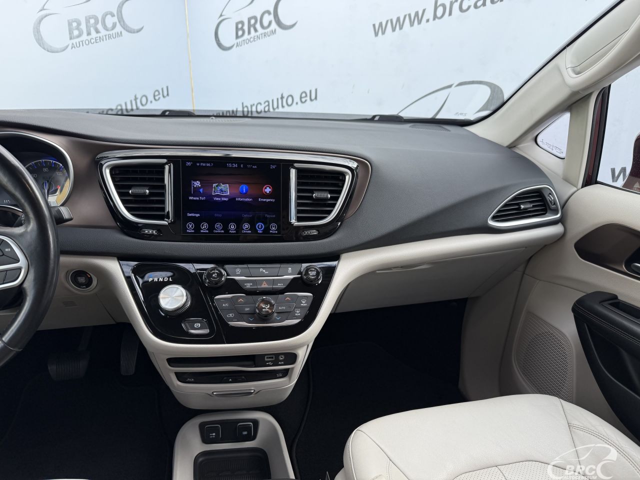 Chrysler Pacifica | 4