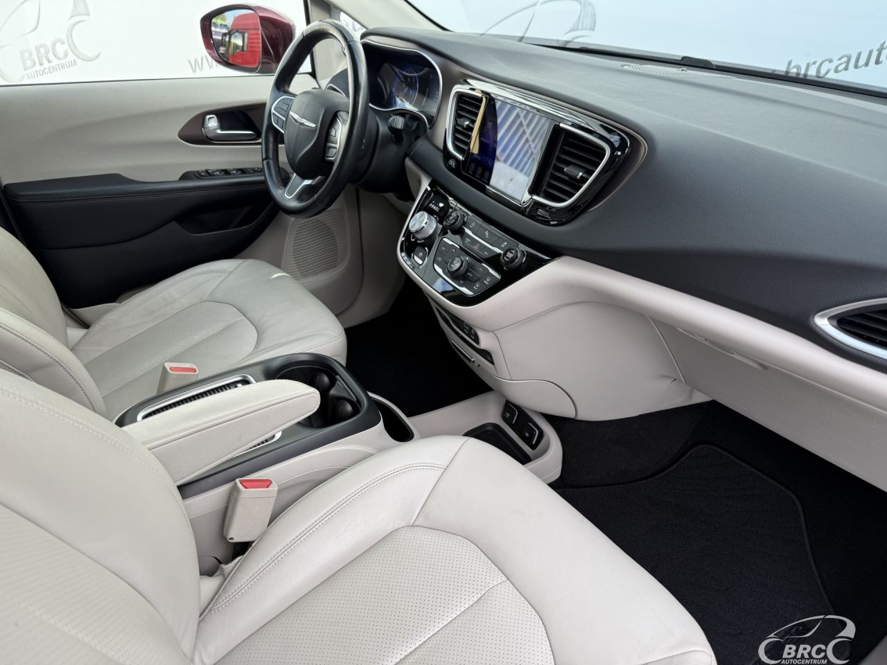 Chrysler Pacifica | 7