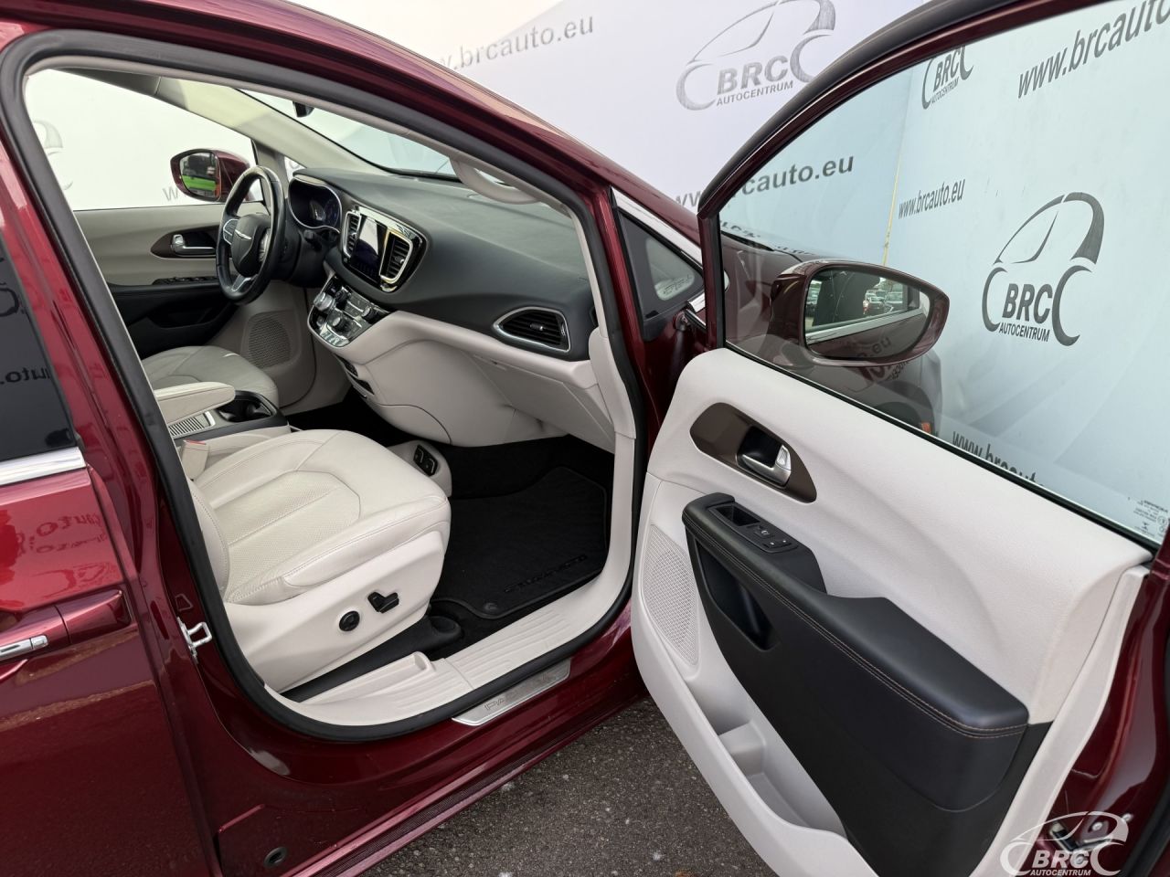 Chrysler Pacifica | 5