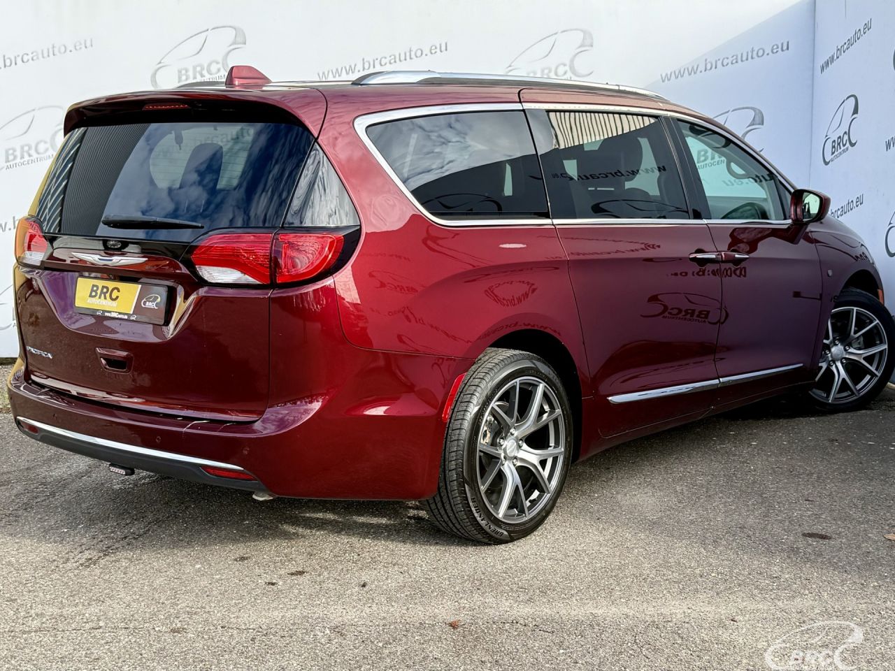 Chrysler Pacifica | 1