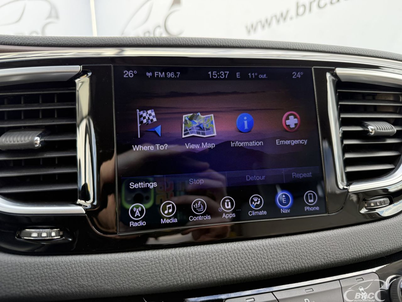 Chrysler Pacifica | 27