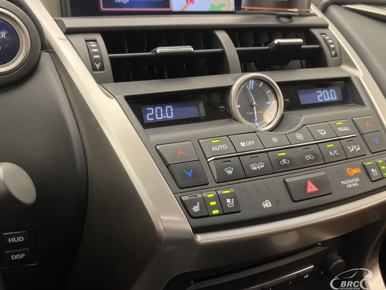 Lexus NX 300h | 48