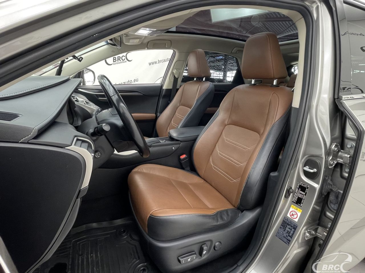 Lexus NX 300h | 24
