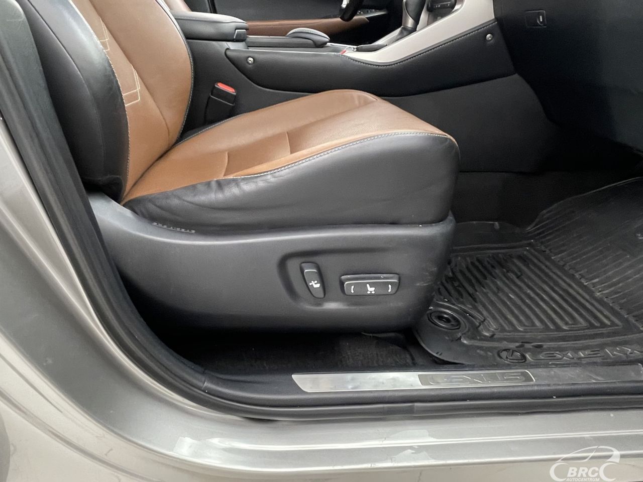 Lexus NX 300h | 5