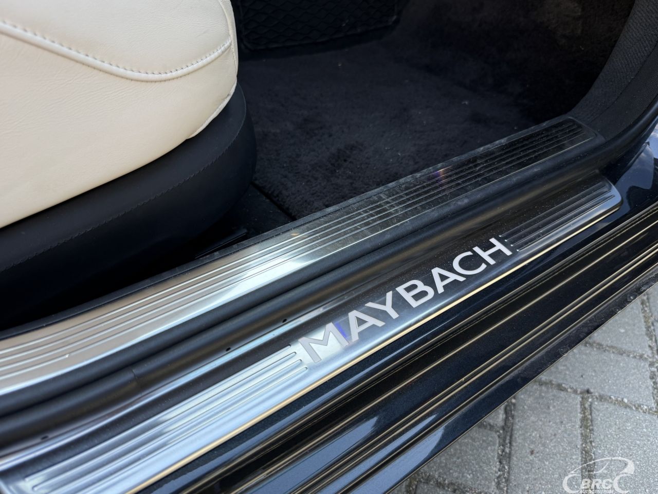 Mercedes-Benz S560 | 7