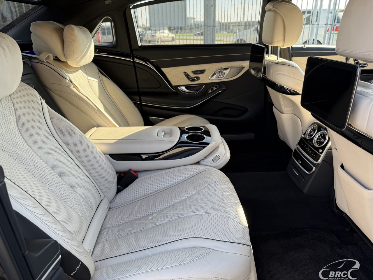 Mercedes-Benz S560 | 18