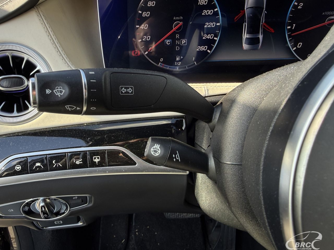 Mercedes-Benz S560 | 47