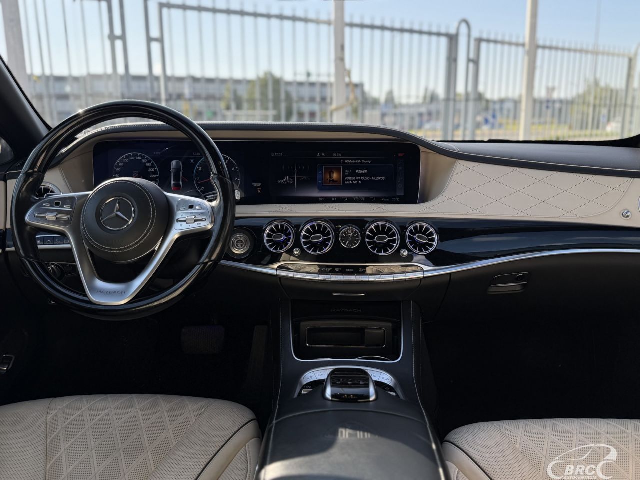 Mercedes-Benz S560 | 24