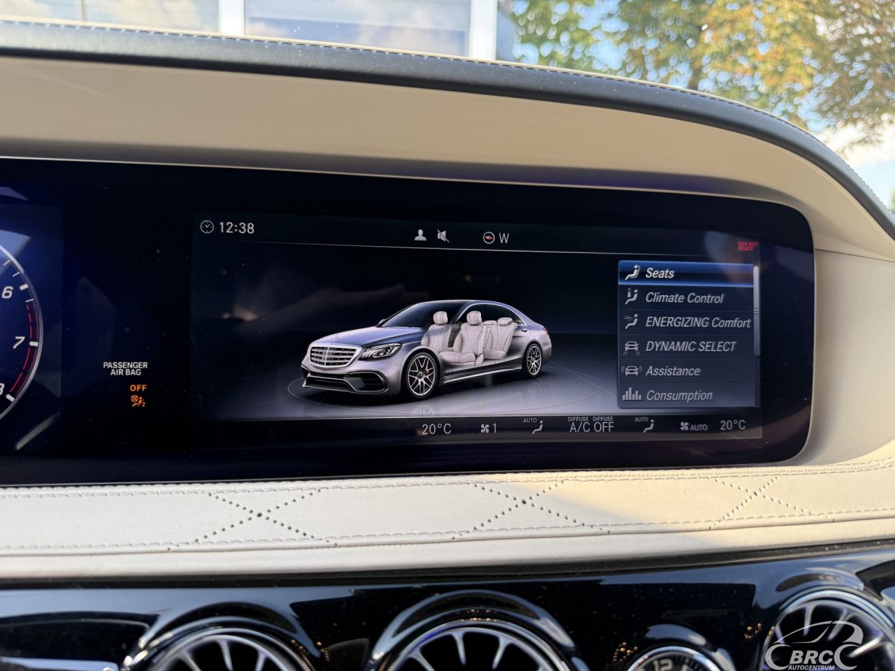 Mercedes-Benz S560 | 41