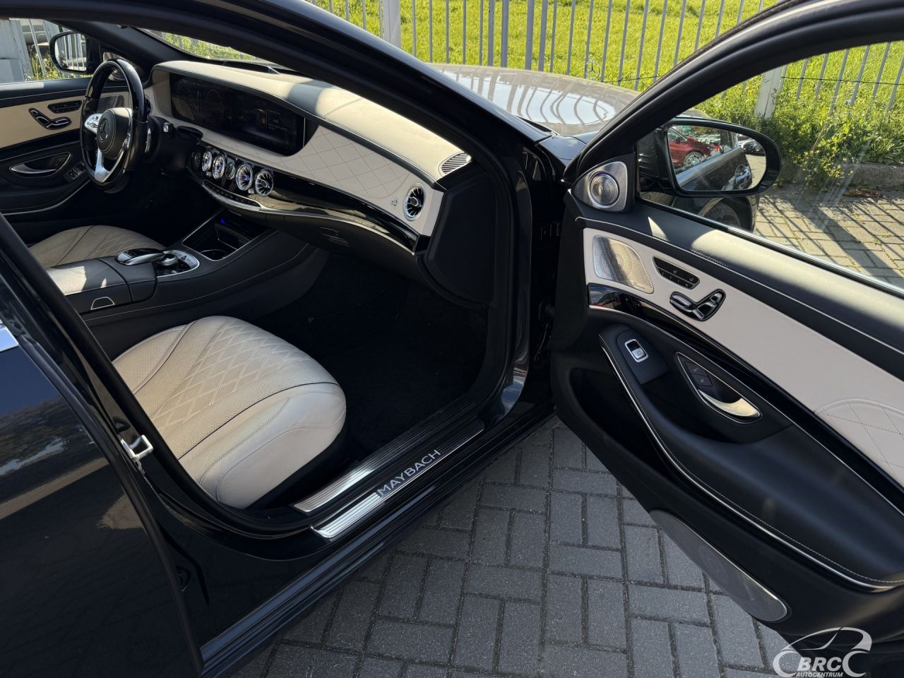 Mercedes-Benz S560 | 6