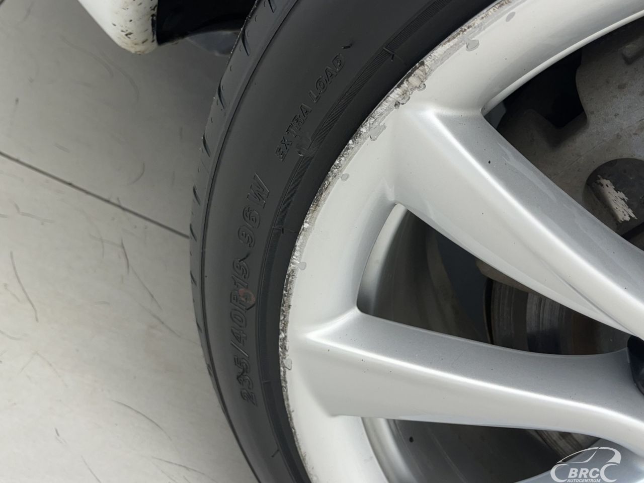 Tesla Model 3 | 32