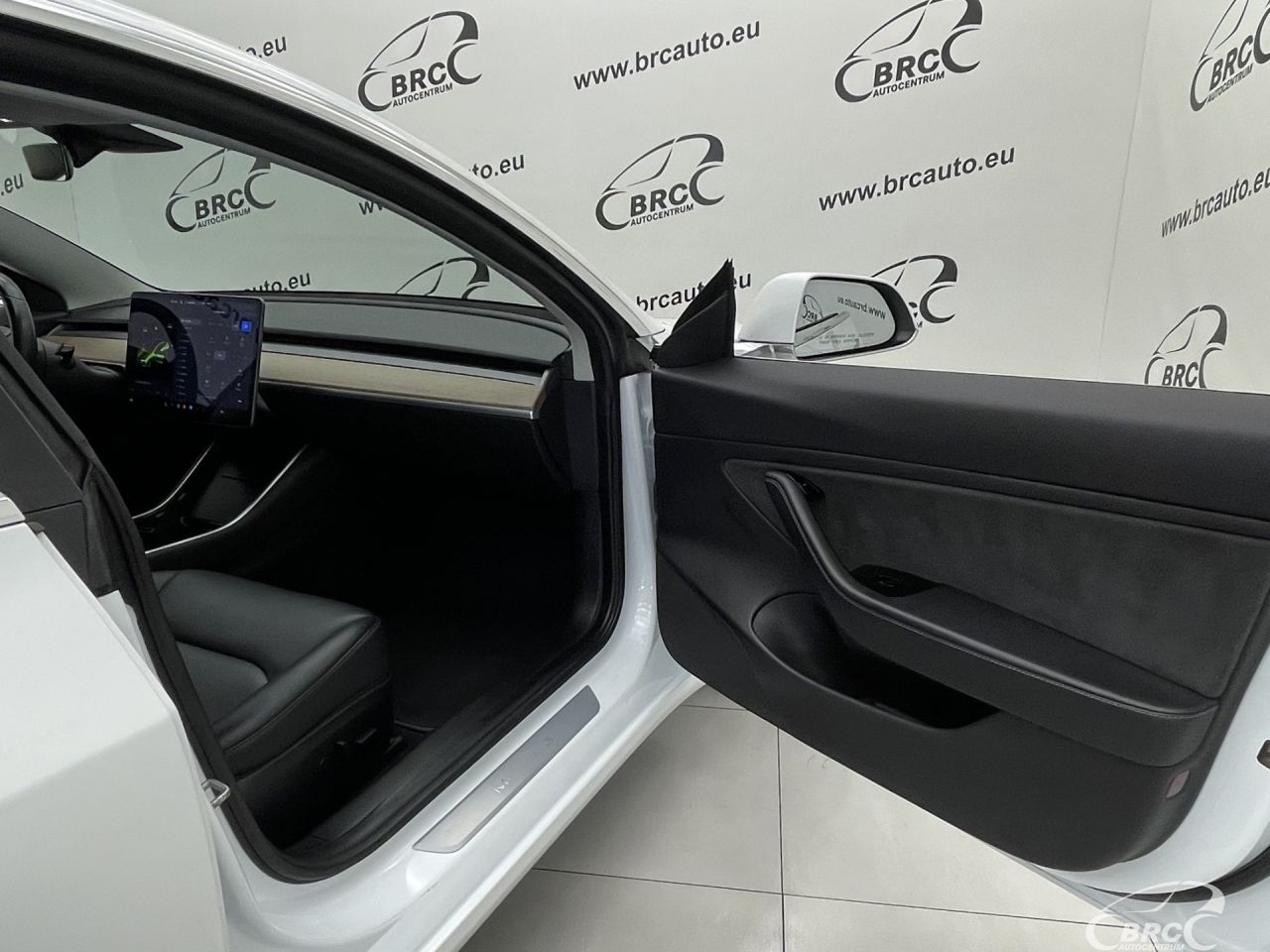 Tesla Model 3 | 7