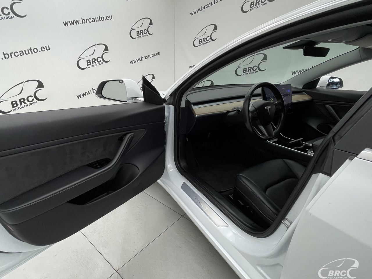 Tesla Model 3 | 15