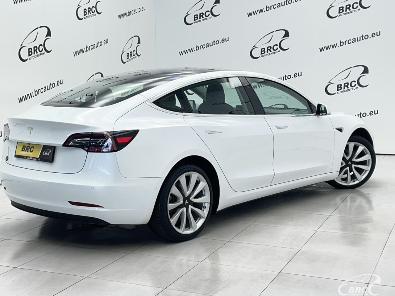 Tesla Model 3 | 1