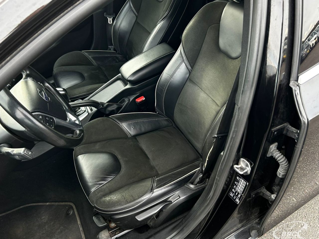 Volvo V40 | 8