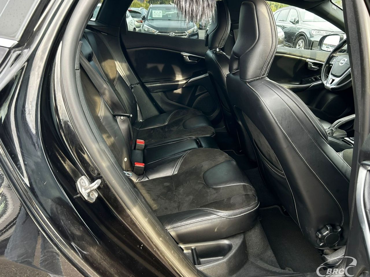 Volvo V40 | 21
