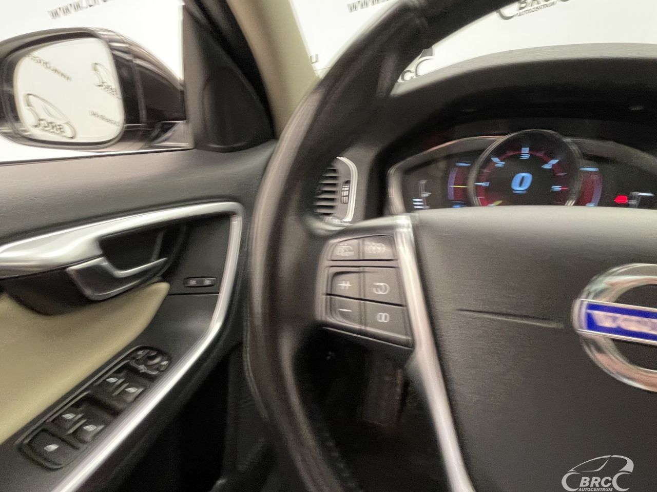 Volvo V60 | 32