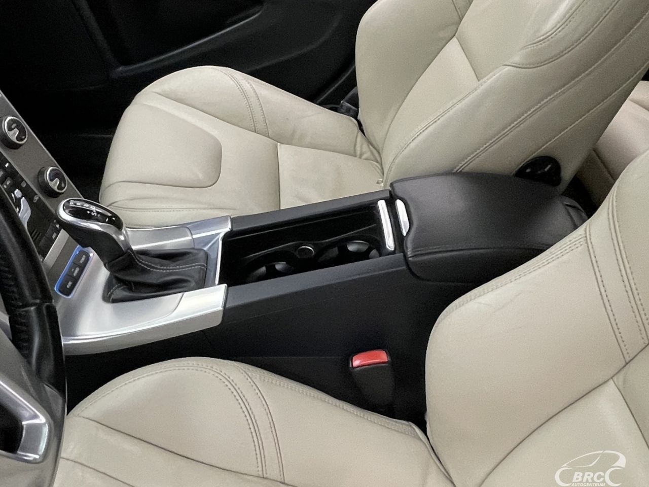 Volvo V60 | 25