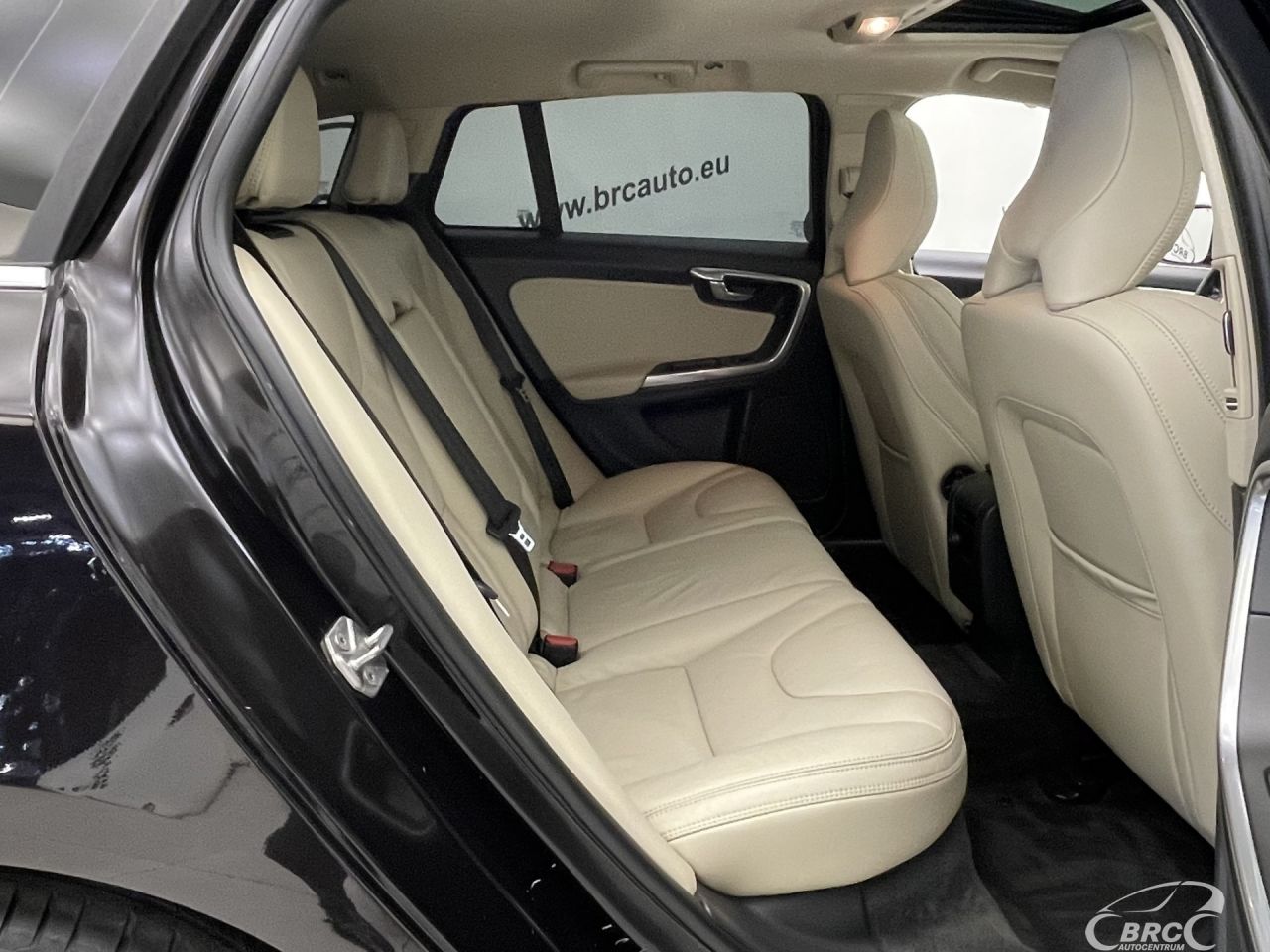 Volvo V60 | 9