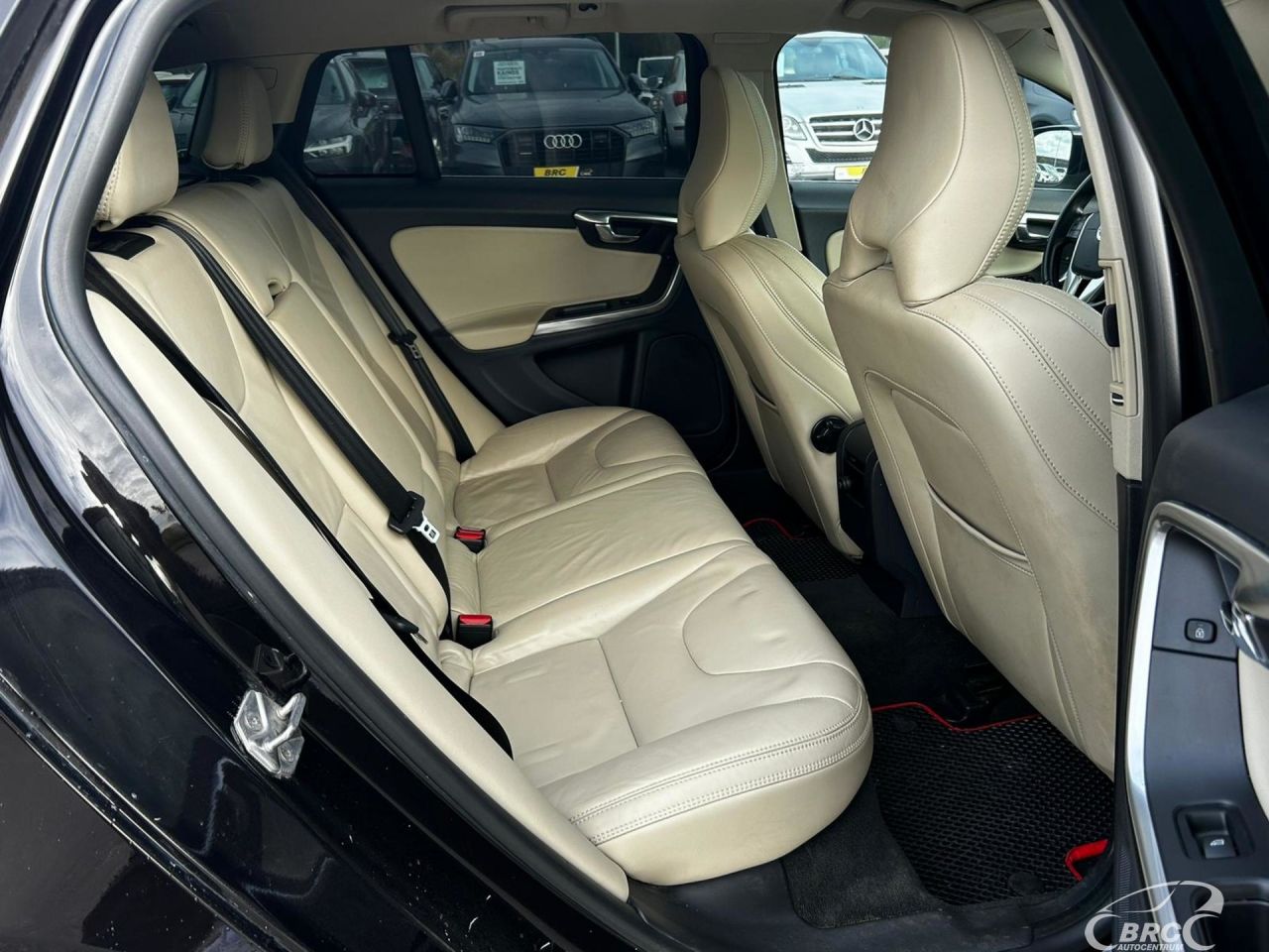 Volvo V60 | 11