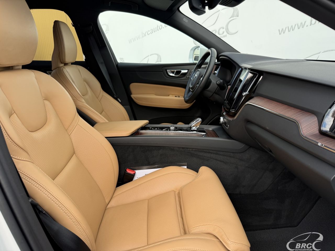 Volvo XC60 | 9