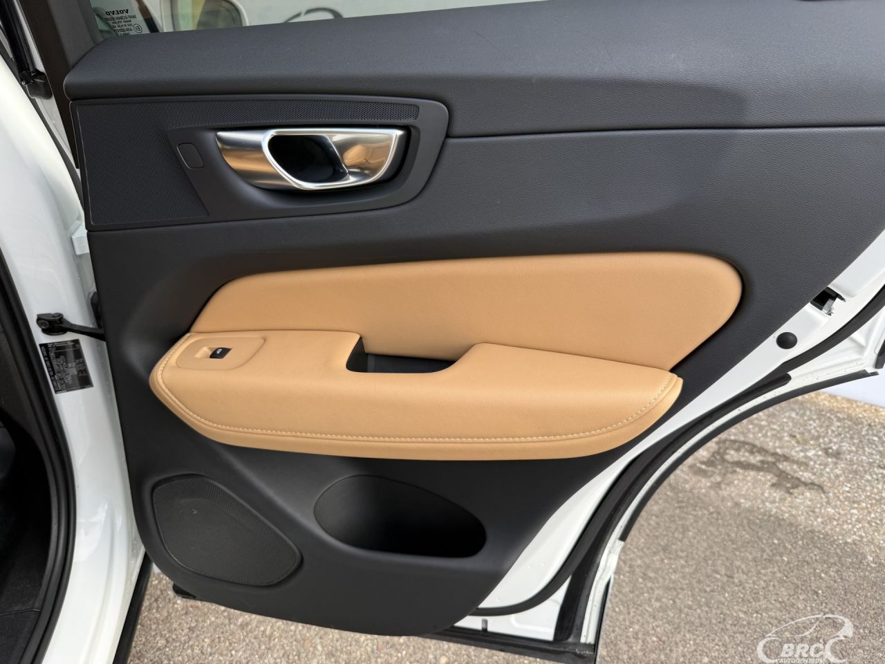 Volvo XC60 | 10