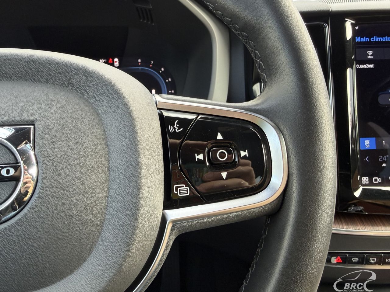 Volvo XC60 | 27