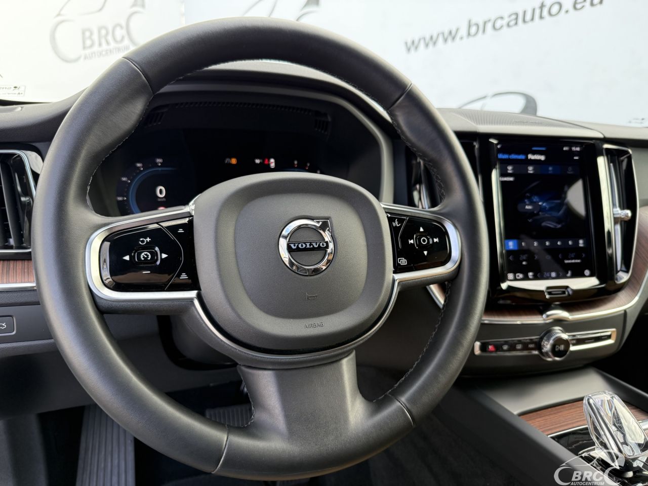 Volvo XC60 | 24