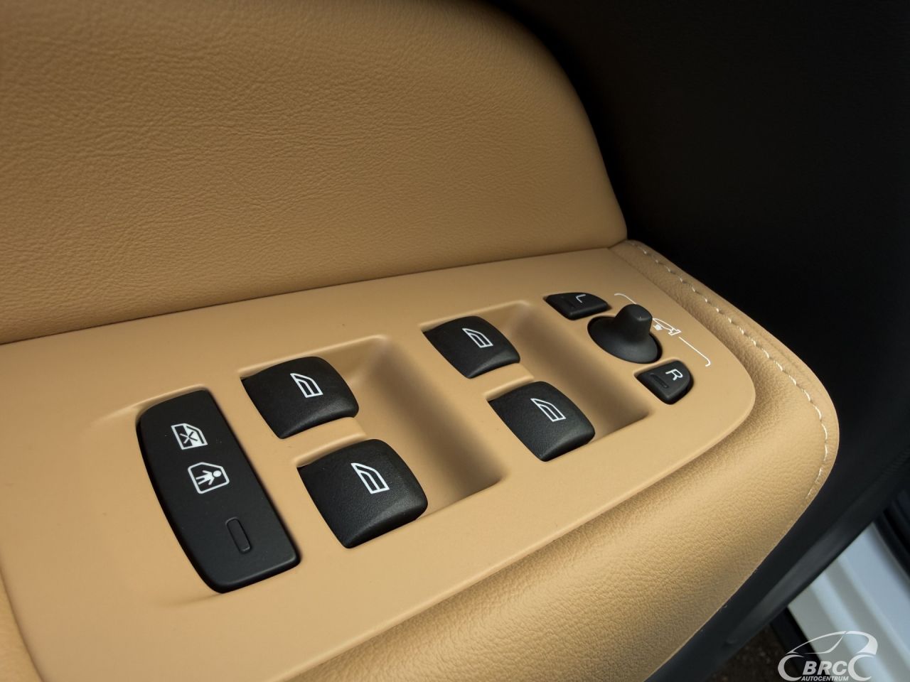 Volvo XC60 | 23