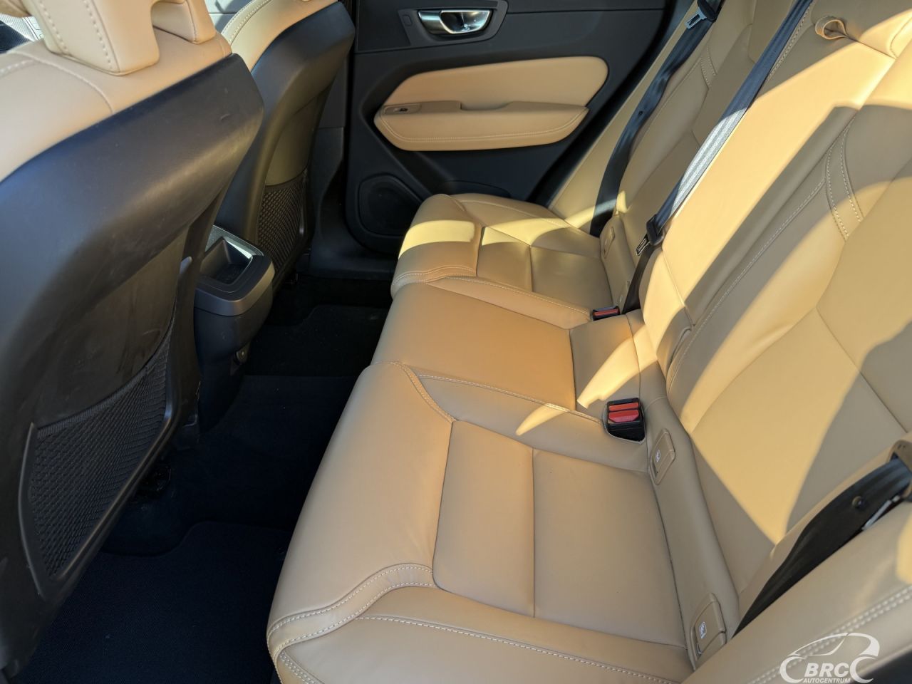 Volvo XC60 | 12