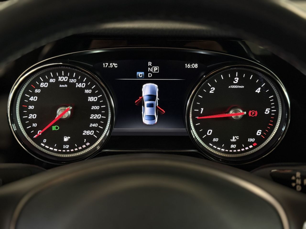 Mercedes-Benz E220 | 28