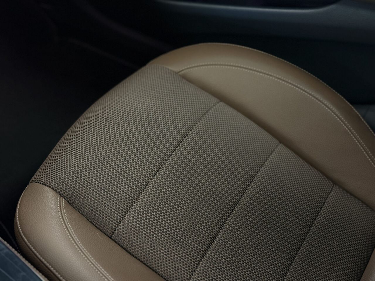 Mercedes-Benz E220 | 34