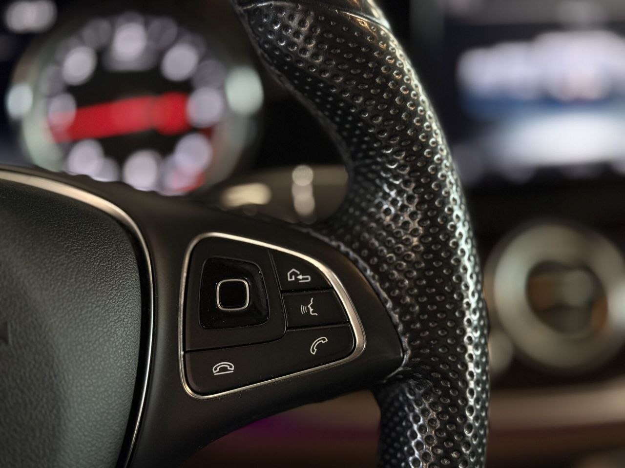 Mercedes-Benz E220 | 35
