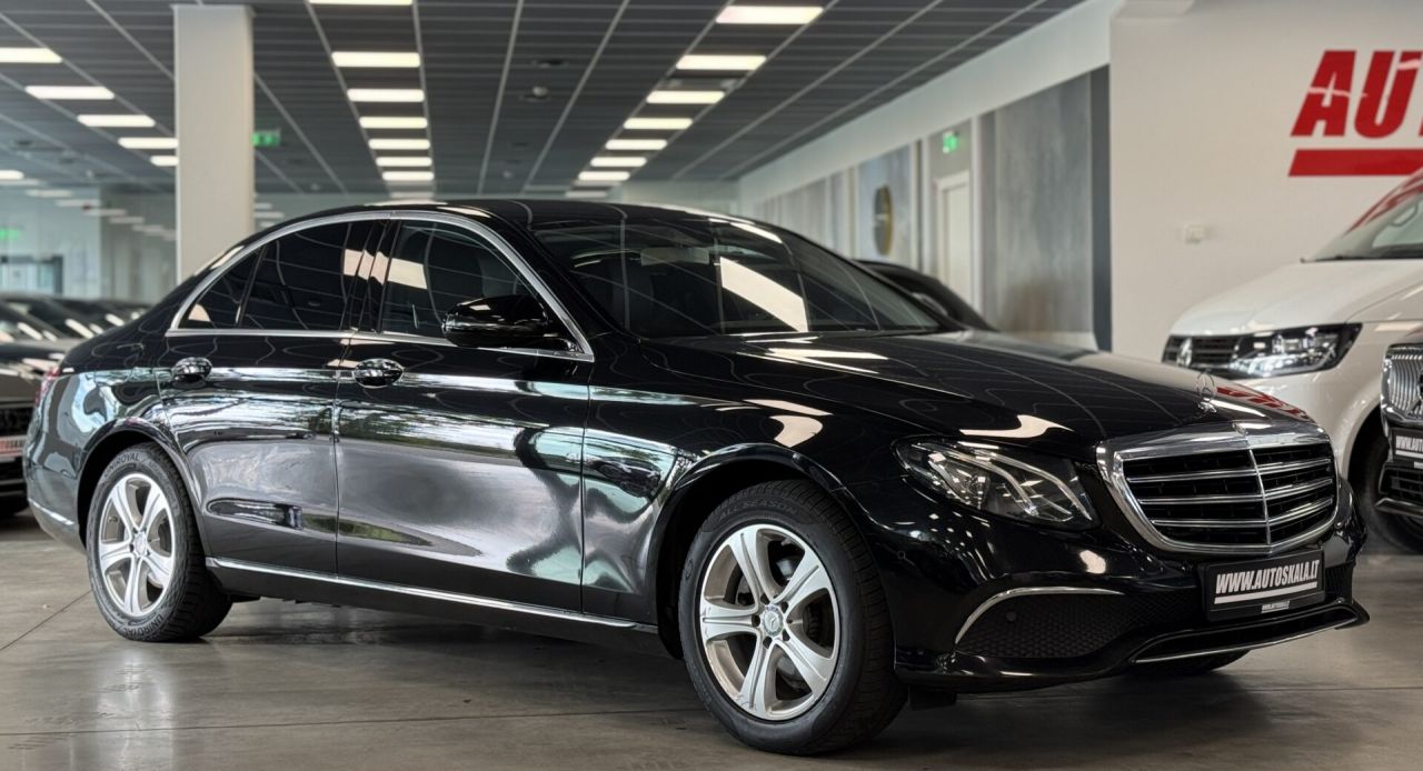 Mercedes-Benz E220 | 11