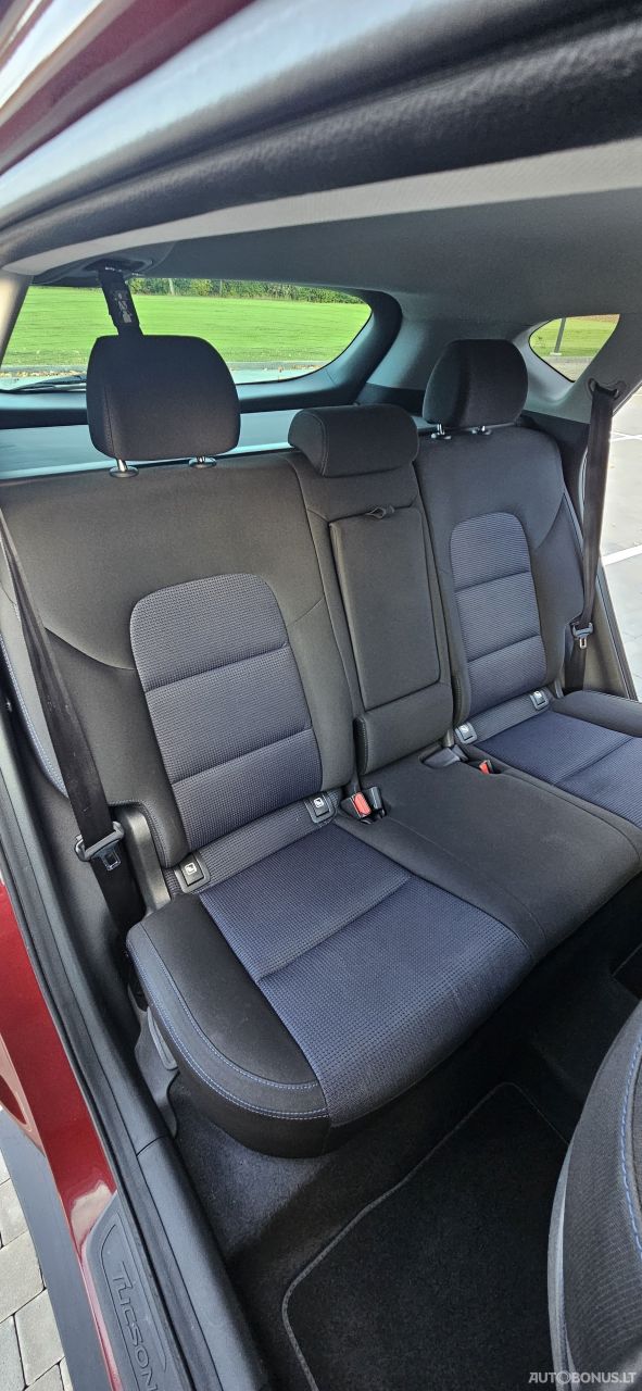 Hyundai Tucson | 17
